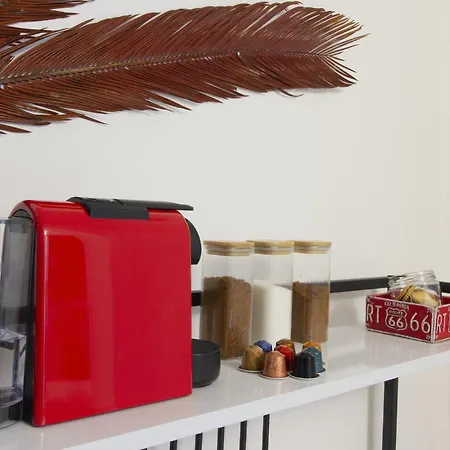 2 Min Walk To Main Square - Click For Info Skopje