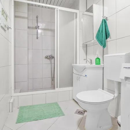 2 Min Walk To Main Square - Click For Info Skopje