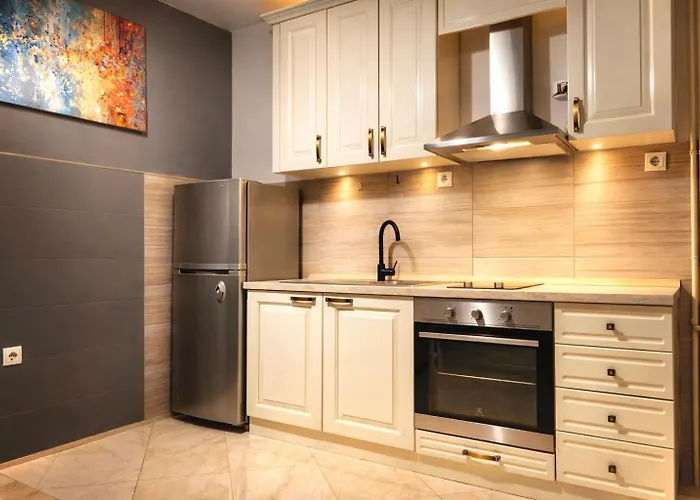 아파트 2 Min Walk To Main Square - Click For Info *