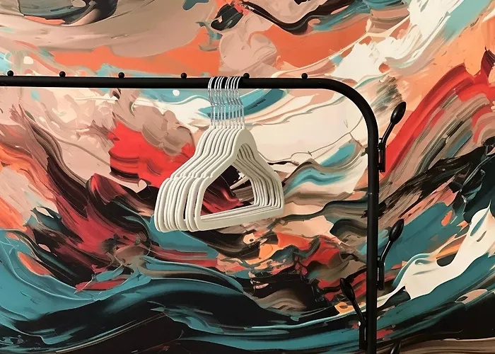 2 Min Walk To Main Square - Click For Info * Skopje